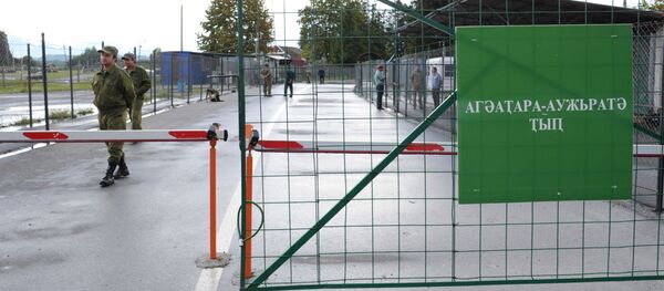 Пограничный пункт Ингур в Гальском районе Абхазии Пограничный пункт Ингур в Гальском районе Абхазии - Sputnik Արմենիա