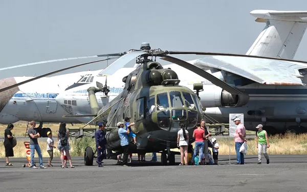 Авиашоу и выставка военной техники в аэропорту Эребуни (28 июня 2019). Еревaн Авиашоу и выставка военной техники в аэропорту Эребуни (28 июня 2019). Еревaн - Sputnik Армения