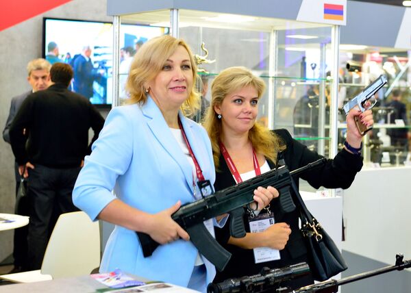 «Բանակ-2019»-ում ՀՀ տաղավարը համաժողովի հյուրերի շրջանում պահանջարկ է վայելում «Բանակ-2019»-ում ՀՀ տաղավարը համաժողովի հյուրերի շրջանում պահանջարկ է վայելում - Sputnik Արմենիա