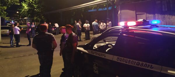 Оцепленная территория стрельбы в ереване Оцепленная территория стрельбы в ереване - Sputnik Արմենիա