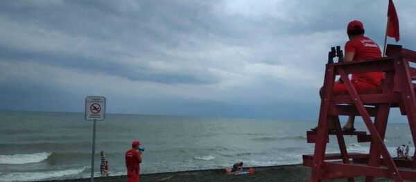 Спасатели на черноморском побережье Грузии - Sputnik Արմենիա