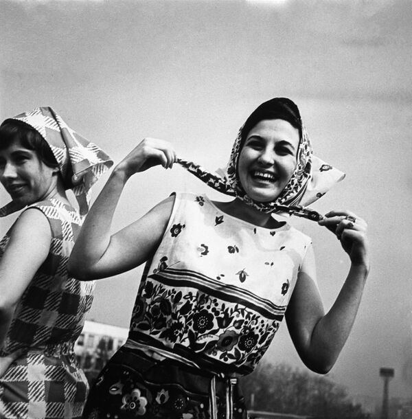 Реклама коллекции женской одежды. 1966 год - Sputnik Армения