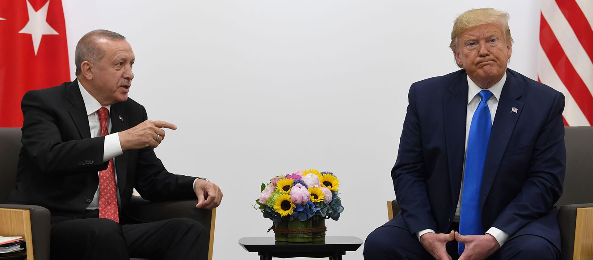 Встреча президентов Турции и США Реджепа Тайипа Эрдогана и Дональда Трампа на полях саммита G20 (29 июня 2019). Осака - Sputnik Армения, 1920, 19.10.2019