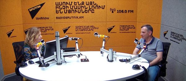 Տետ-ա-տետ - Սուրեն Գյուրջինյան - Sputnik Արմենիա