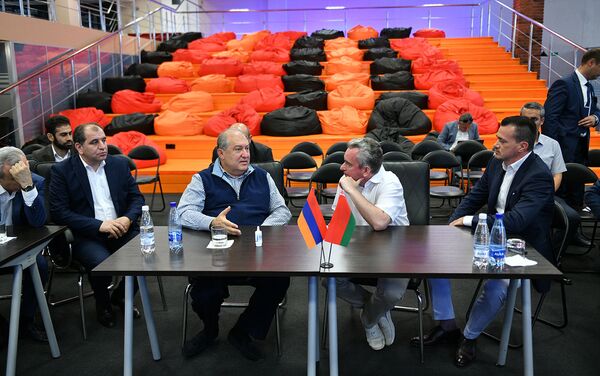 Արմեն Սարգսյանն այցելել է Բարձր տեխնոլոգիաների պարկ - Sputnik Արմենիա