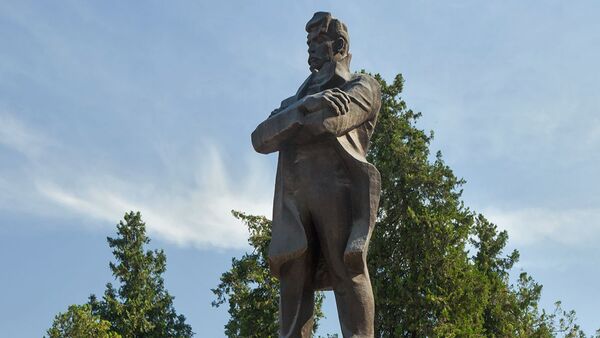 Памятник Степану Шаумяну в Степанакерте - Sputnik Армения