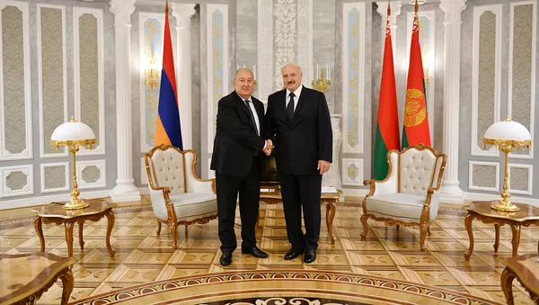 Встреча президентов Армении и Беларуси Армена Саркисяна и Александра Лукашенко (2 июля 2019). Минск - Sputnik Армения