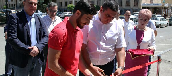 Открытие смарт-остановки на площади Вардананц (2 июля 2019). Гюмри - Sputnik Արմենիա