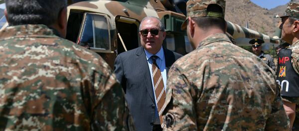 Рабочий визит президента Армена Саркисяна в Сюникскую область (5 июля 2019). Сюник Рабочий визит президента Армена Саркисяна в Сюникскую область (5 июля 2019). Сюник - Sputnik Արմենիա