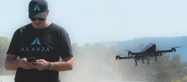 Сотрудник Alauda тестирует летающий автомобиль Сотрудник Alauda тестирует летающий автомобиль - Sputnik Արմենիա