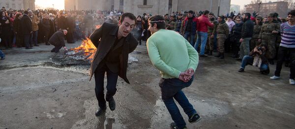 Национальный армянский праздник Трндез - Sputnik Армения