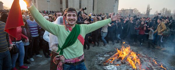 Национальный армянский праздник Трндез - Sputnik Армения