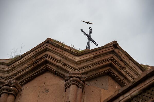 Հեղնար աղբյուրի անմահական ջուրը և Մարմաշենի գաղտնիքները. ինչ են թաքցնում Ախուրյանի ափերը - Sputnik Արմենիա