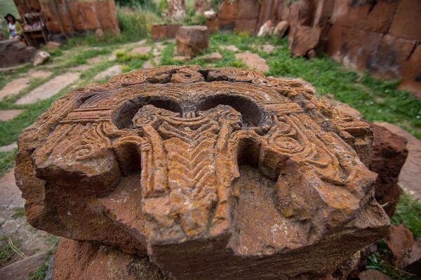 Հեղնար աղբյուրի անմահական ջուրը և Մարմաշենի գաղտնիքները. ինչ են թաքցնում Ախուրյանի ափերը - Sputnik Արմենիա