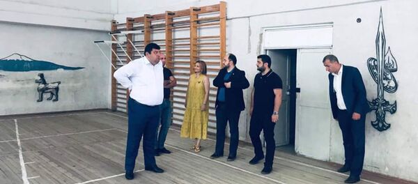 Министр образования РА Араик Арутюнян посетил начальную школу № 1 в Капане Министр образования РА Араик Арутюнян посетил начальную школу № 1 в Капане - Sputnik Արմենիա