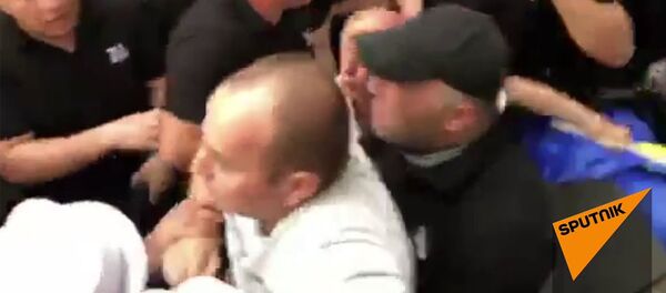 Стычки на акции протеста в центре Тбилиси - видео - Sputnik Армения