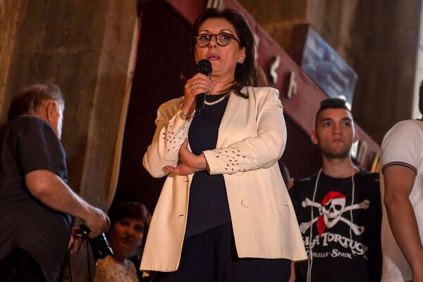 Արգելված կադրերը հասանելի են. Երևանում ցուցադրվեց Փարաջանովի «Նռան գույնի» մոնտաժված մասը - Sputnik Արմենիա