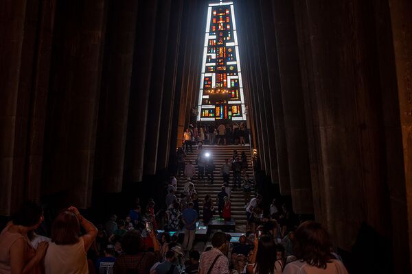 Արգելված կադրերը հասանելի են. Երևանում ցուցադրվեց Փարաջանովի «Նռան գույնի» մոնտաժված մասը - Sputnik Արմենիա