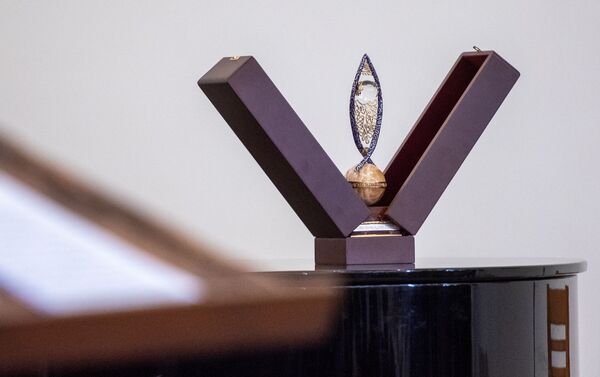 Մայր Աթոռ Սուրբ Էջմիածնում այսօր կայացավ «Եղիցի լույս» մրցանակաբաշխությունը - Sputnik Արմենիա
