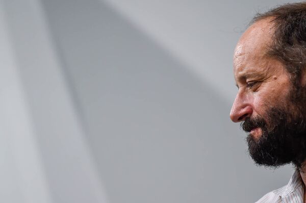 «Փարաջանովյան թալեր» ստացավ «մեքսիկացի հսկան». Ռեյգադասը վերցրեց մրցանակն ու կատակեց «Փարաջանովյան թալեր» ստացավ «մեքսիկացի հսկան». Ռեյգադասը վերցրեց մրցանակն ու կատակեց - Sputnik Արմենիա