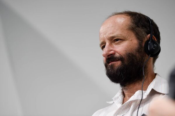 Параджановский талер в Ереване получил мексиканский монстр: о чем пошутил Рейгадас - Sputnik Армения