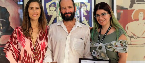 Мексиканский режиссёр Карлос Рейгадас получил «Параджановский талер» (10 июля 2019). Еревaн - Sputnik Армения