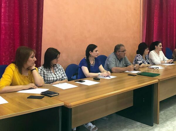 Ինչպե՞ս է Հայաստանը պայքարելու կոռուպցիայի դեմ. շիրակցիներին էլ է մտահոգում այս հարցը - Sputnik Արմենիա