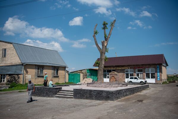 Չկա ասֆալտ, չկա ներդրում. Չկալովկա գյուղի ապագան ՀՀ կառավարության ձեռքում է - Sputnik Արմենիա