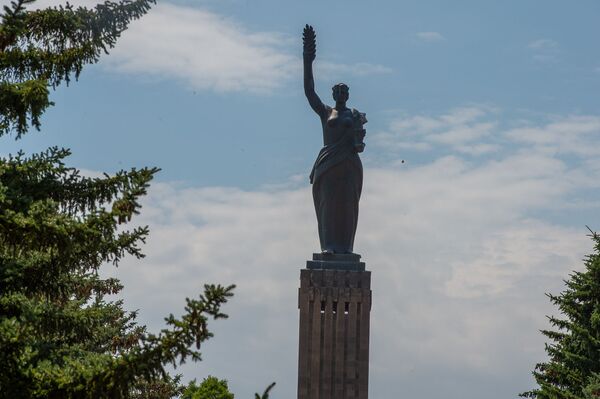 Город, умеющий не сводить счеты с историей - что мы знаем о северной столице Армении - Sputnik Армения