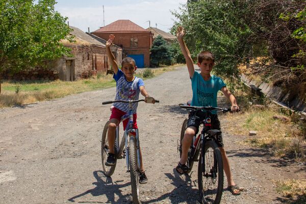 Ինչո՞ւ է արուճցի տղան երազում հարստանալ, կամ «խոպանչիների» գյուղի տխուր պատմությունը - Sputnik Արմենիա