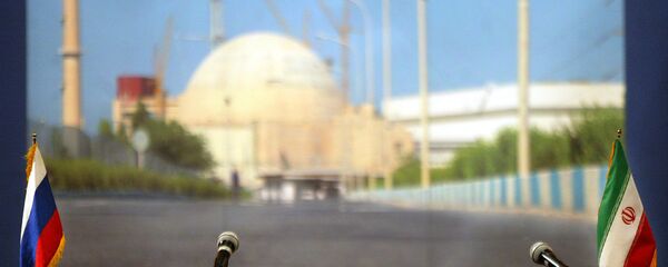 Флаги России и Ирана на переговорах по ядерной программе Ирана Флаги России и Ирана на переговорах по ядерной программе Ирана - Sputnik Армения