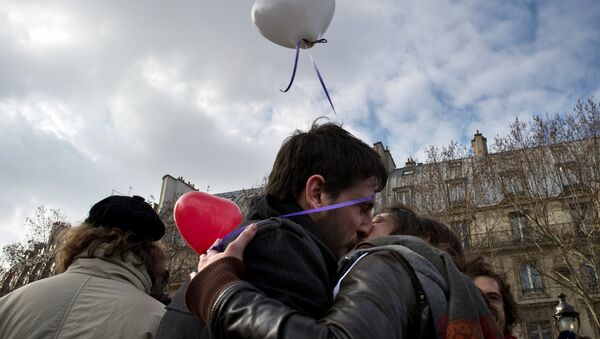 День Святого Валентина в Париже, Франция - Sputnik Армения