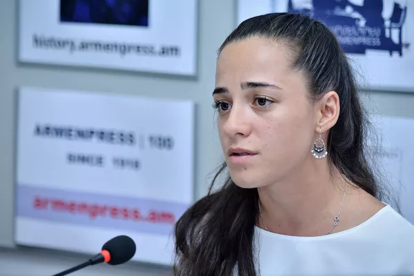 Новые лоукостеры и отмена налога на воздух– гражданскую авиацию Армении ждут реформы Новые лоукостеры и отмена налога на воздух– гражданскую авиацию Армении ждут реформы - Sputnik Армения