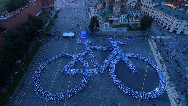 Мировой рекорд установлен на велопараде в Москве - Sputnik Армения