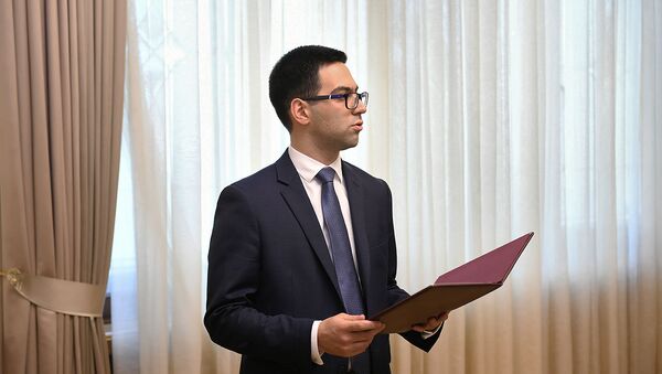 Министр юстиции Рустам Бадасян во время принятия присяги (15 июля 2019). Еревaн - Sputnik Армения