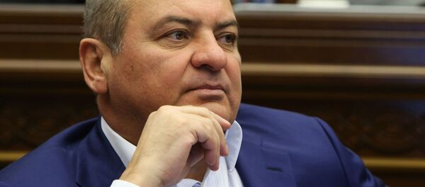 Карен Саркисович Карапетян на заседании парламента Карен Саркисович Карапетян на заседании парламента - Sputnik Армения