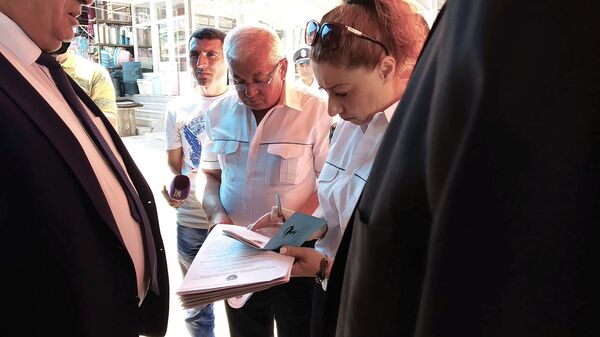 Նոր ստուգումներ Գյումրիում. մսի վաճառքով զբաղվողներին զգոն են պահում. լուսանկարներ Նոր ստուգումներ Գյումրիում. մսի վաճառքով զբաղվողներին զգոն են պահում. լուսանկարներ - Sputnik Արմենիա