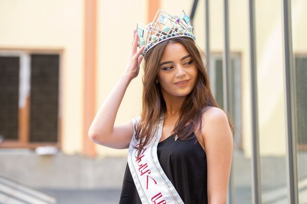 Ովքեր են «Միսս Աշխարհ Արմենիայի» լավագույն 5-յակի գեղեցկուհիները.մանրամասներ նրանց կյանքից Ովքեր են «Միսս Աշխարհ Արմենիայի» լավագույն 5-յակի գեղեցկուհիները.մանրամասներ նրանց կյանքից - Sputnik Արմենիա