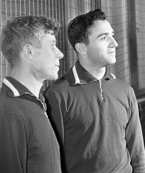 Великолепная шестерка: футболисты-армяне, игрой которых восхищался весь мир - Sputnik Армения