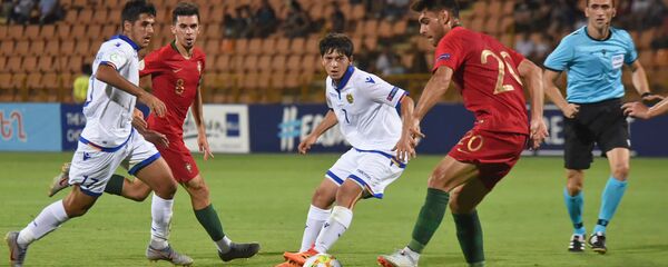 Футбольный матч ЧЕ U-19 между молодежными сборными Португалии и Армении (20 июля 2019). Еревaн Футбольный матч ЧЕ U-19 между молодежными сборными Португалии и Армении (20 июля 2019). Еревaн - Sputnik Արմենիա