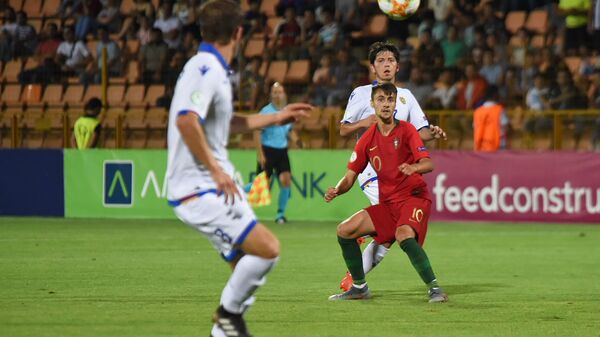 Футбольный матч ЧЕ U-19 между молодежными сборными Португалии и Армении (20 июля 2019). Еревaн - Sputnik Армения