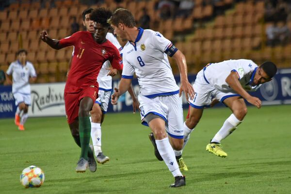 Հայաստանի հավաքականը խոշոր հաշվով պարտվեց, Պորտուգալիան դուրս եկավ կիսաեզրափակիչ Հայաստանի հավաքականը խոշոր հաշվով պարտվեց, Պորտուգալիան դուրս եկավ կիսաեզրափակիչ - Sputnik Արմենիա