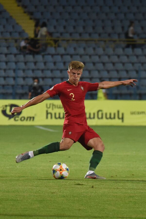 Հայաստանի հավաքականը խոշոր հաշվով պարտվեց, Պորտուգալիան դուրս եկավ կիսաեզրափակիչ Հայաստանի հավաքականը խոշոր հաշվով պարտվեց, Պորտուգալիան դուրս եկավ կիսաեզրափակիչ - Sputnik Արմենիա