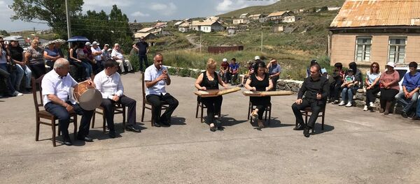 Դեսպան Սադոյանը մասնակցեց աշուղ Ջիվանուն նվիրված տոնակատարությանը - Sputnik Արմենիա