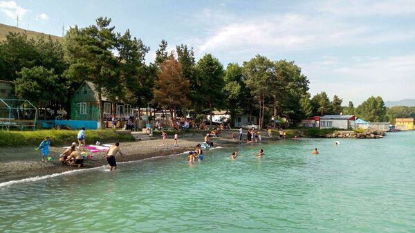 Пандемия не пощадила даже Севан: зацветет ли жемчужина Армении и кто спасет озеро Пандемия не пощадила даже Севан: зацветет ли жемчужина Армении и кто спасет озеро - Sputnik Армения