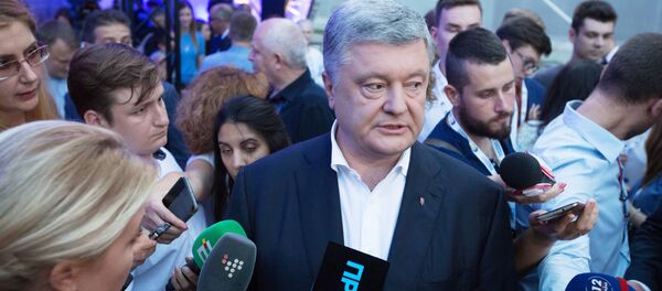 Экс-президент Украины, лидер партии Европейская солидарность Петр Порошенко Экс-президент Украины, лидер партии Европейская солидарность Петр Порошенко - Sputnik Армения
