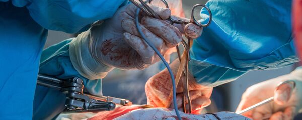 Операция в клинике урологии - Sputnik Армения