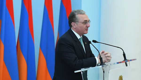 В резиденции президента почтили память Армана Киракосяна (23 июля 2019). Еревaн - Sputnik Армения