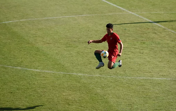 Полуфинальный футбольный матч ЧЕ U-19 между молодежными сборными Португалии и Ирландии (24 июля 2019). Еревaн Полуфинальный футбольный матч ЧЕ U-19 между молодежными сборными Португалии и Ирландии (24 июля 2019). Еревaн - Sputnik Армения
