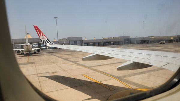 Международный аэропорт Хургады из иллюминатора самолета - Sputnik Արմենիա